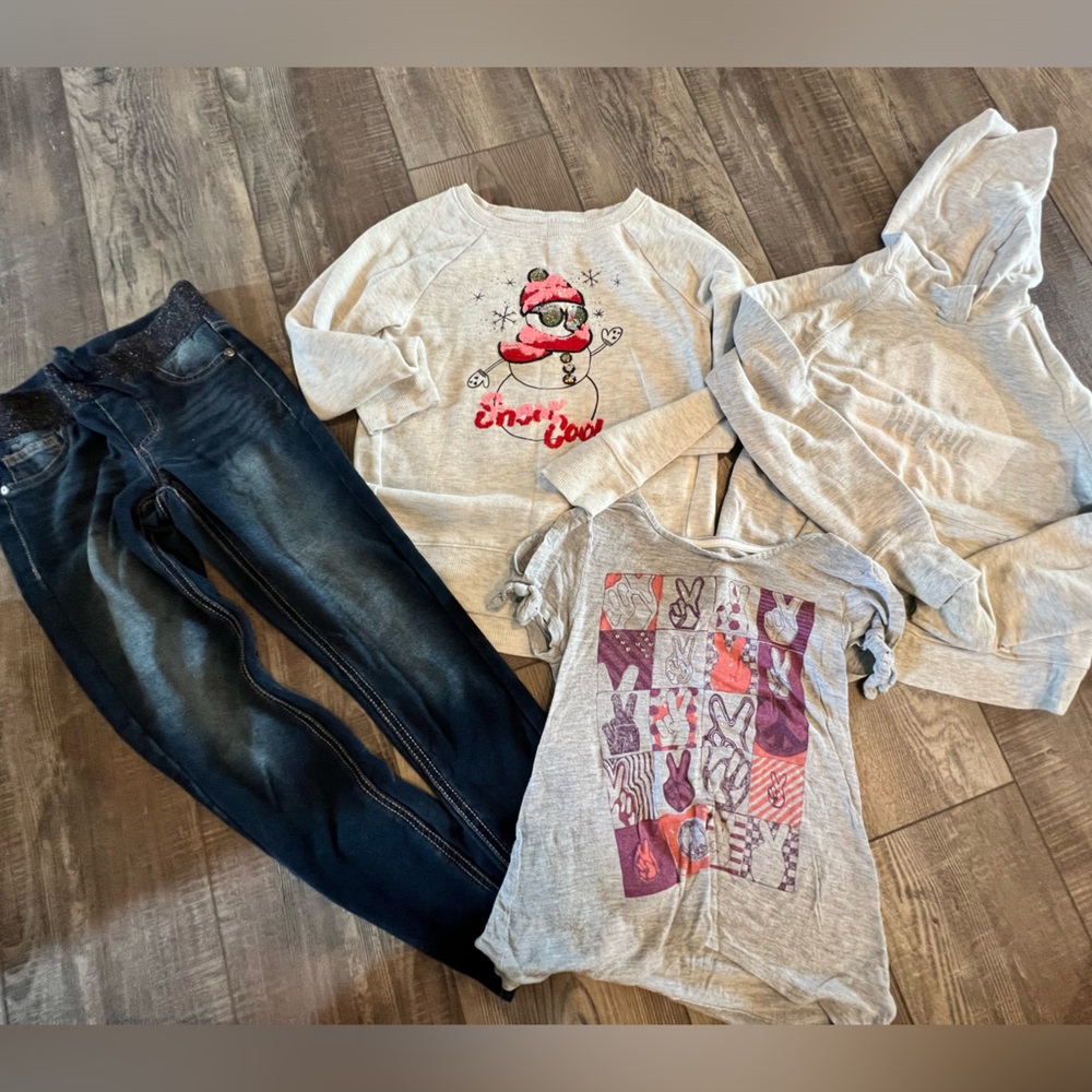 Size 7/8 lot of girls clothes - sweatshirt, jeans and t-shirt - back to school
